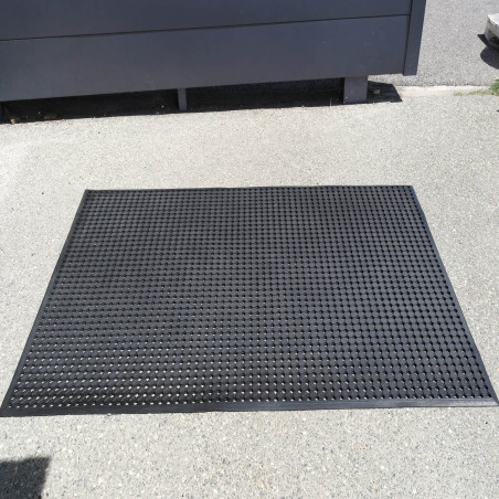 Caillebotis ECO léger : solution durable et économique pour vos sols.